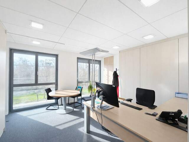 BUREAUX à LOUER — photo du bien