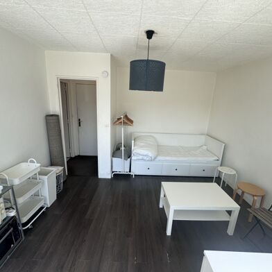 Appartement 1 pièces 861 €