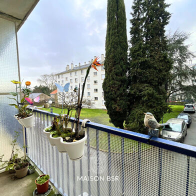 Appartement 4 pièces 186375 €