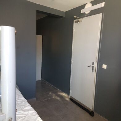 Commerce  1365000 €