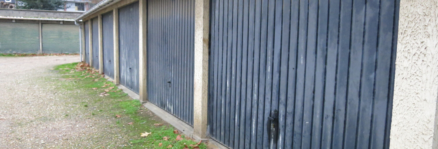 Garage  13 m² à louer à Évreux (27000)