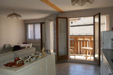 Appartement 3 pièces 241500 €