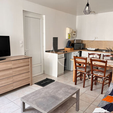 Appartement 2 pièces 521 €