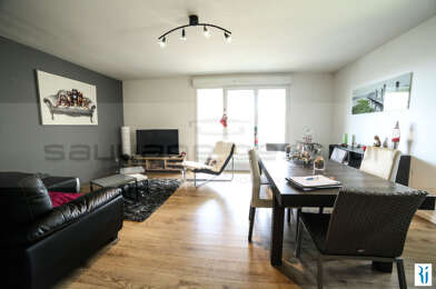 Appartement 3 pièces 835 €