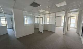 Bureau  233 m² à louer à Tours (37100)