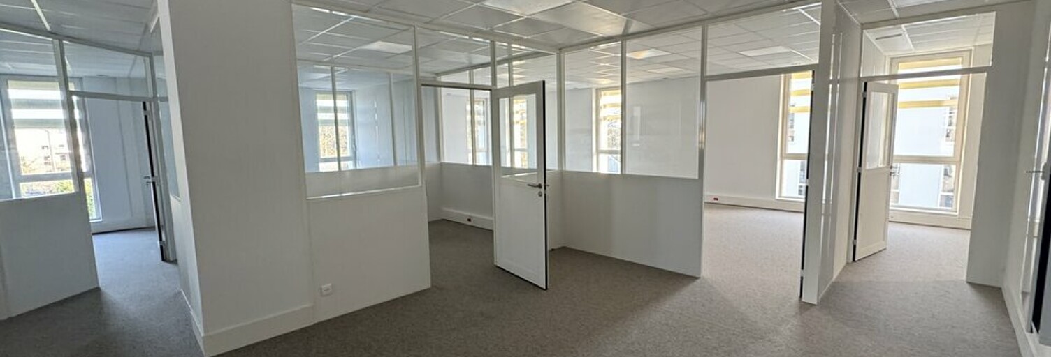 Bureau  233 m² à louer à Tours (37100)