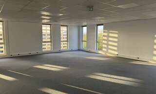 Bureau  233 m² à louer à Tours (37100)