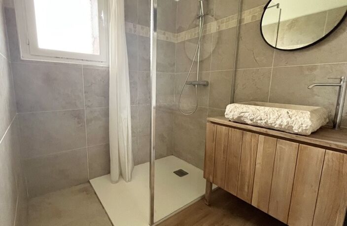 Maison en pierre de 4 pièces principales — photo 4