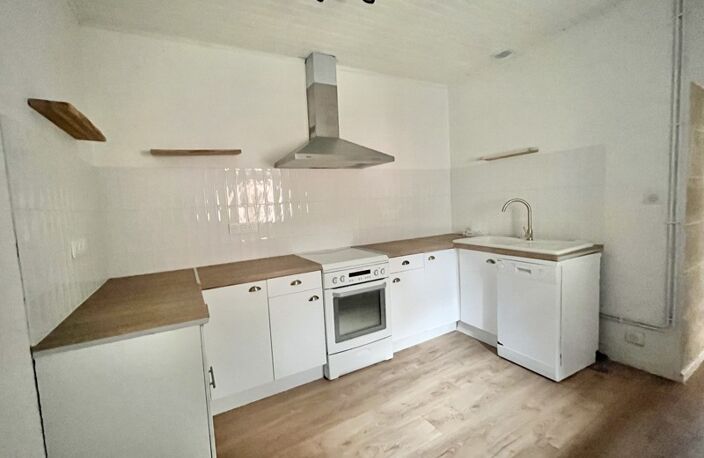 Maison en pierre de 4 pièces principales — photo 5