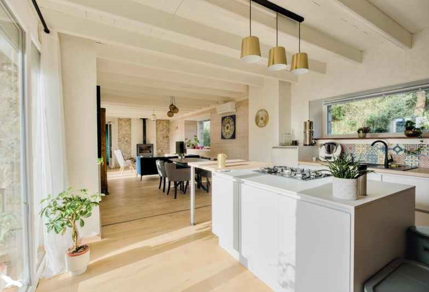 Maison en pierre de 7 pièces principales — photo 1