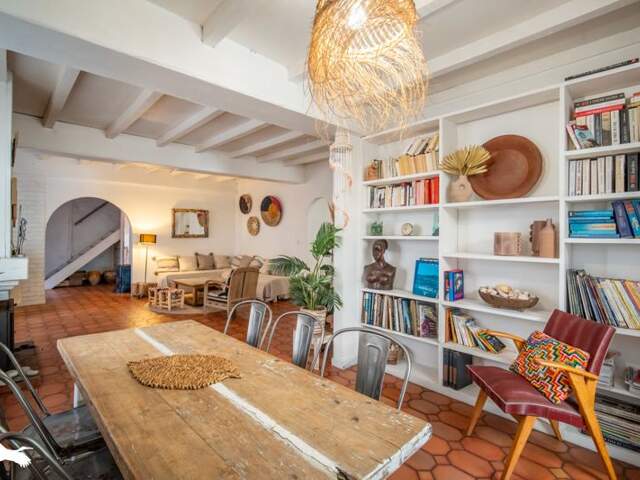 Maison en pierre de 5 pièces principales — photo du bien