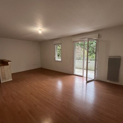 Appartement 4 pièces 307100 €