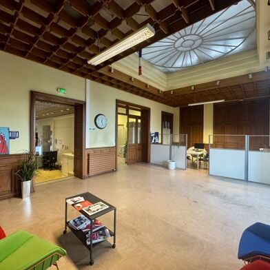 Immeuble  1875600 €