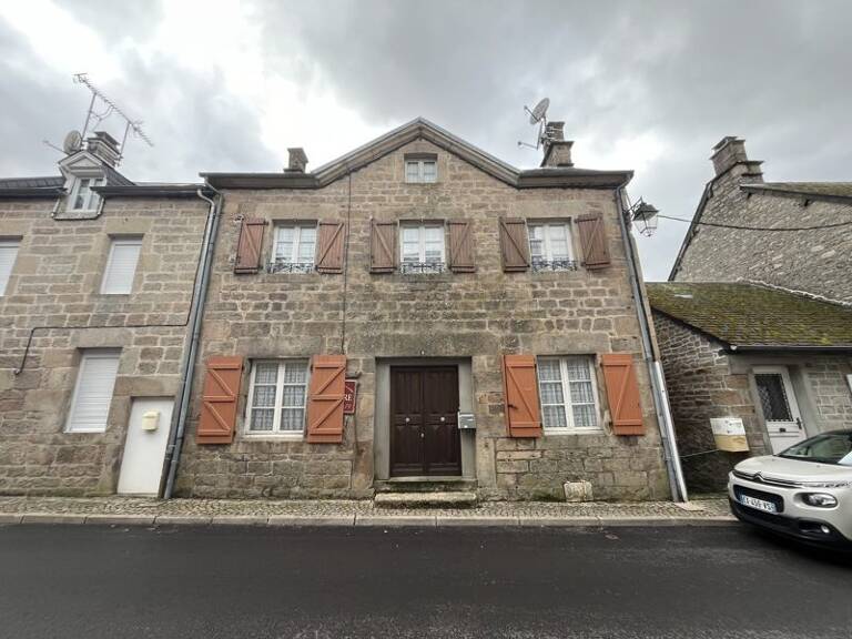 Maison en pierre de 6 pièces principales — photo 1