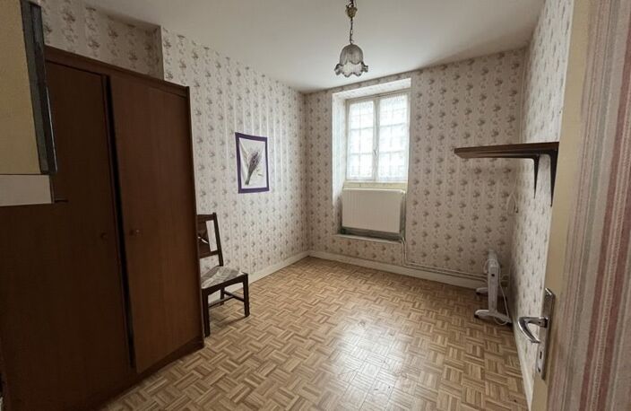 Maison en pierre de 6 pièces principales — photo 4