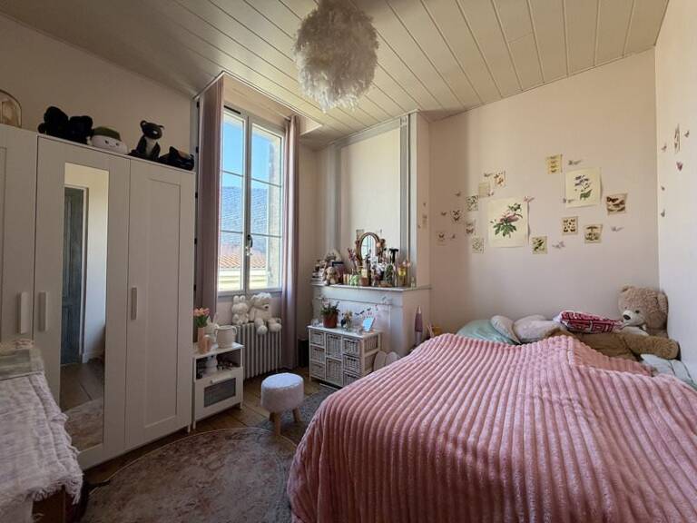 Maison en pierre de 5 pièces principales — photo 1