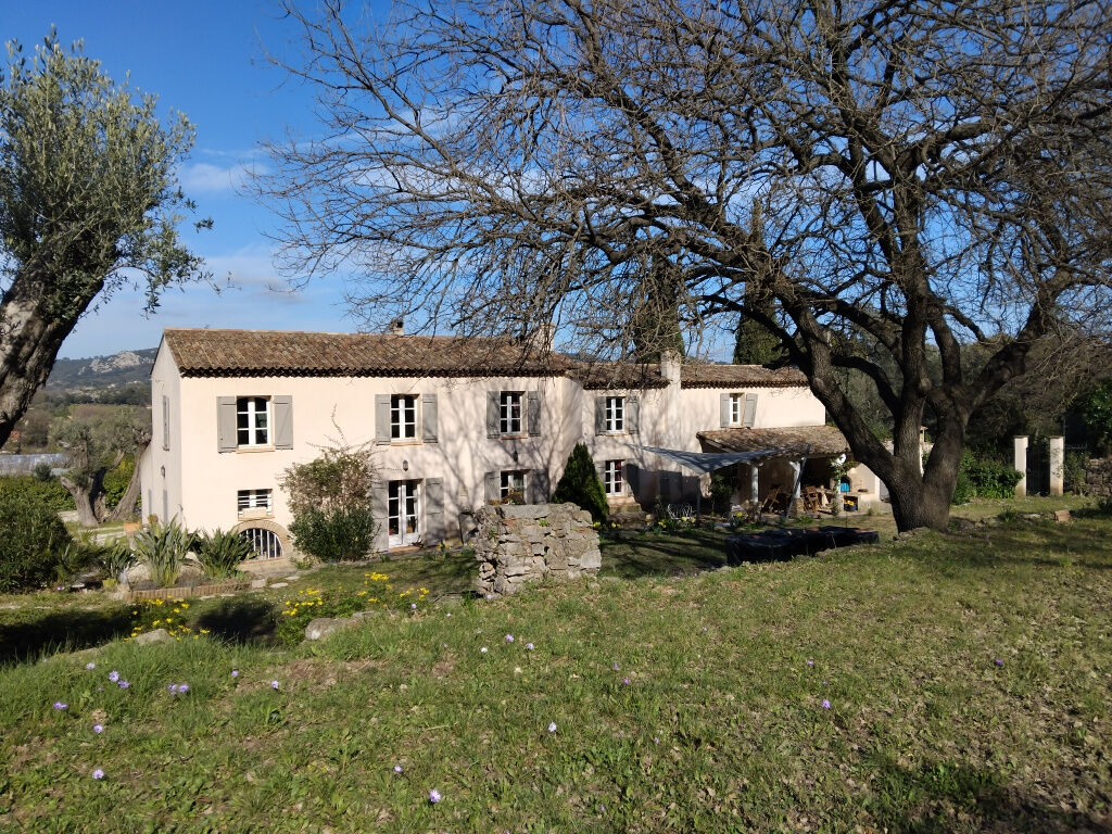 Villa / Maison  T8 à vendre Hyères 83400
