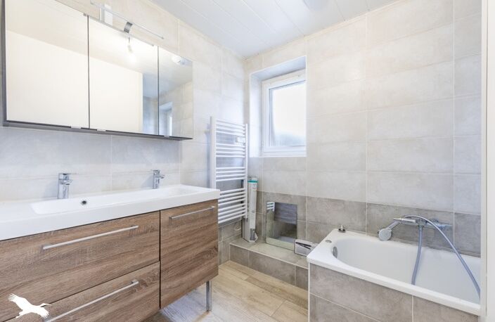 Maison en pierre de 6 pièces principales — photo 3