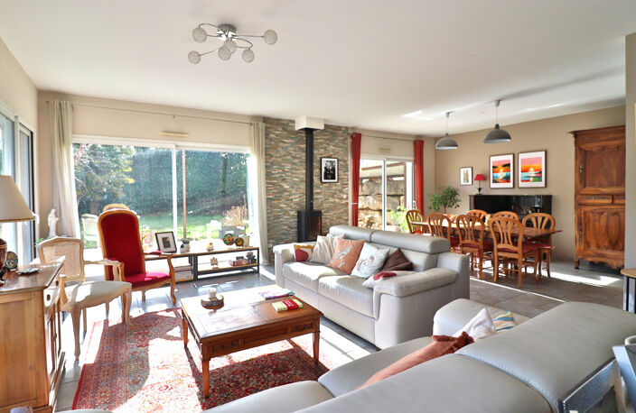 EN EXCLUSIVITÉ   Maison familiale 198 m2   8 chambres - — photo 2