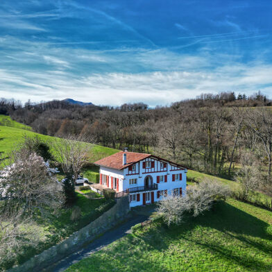 Maison 10 pièces 399000 €