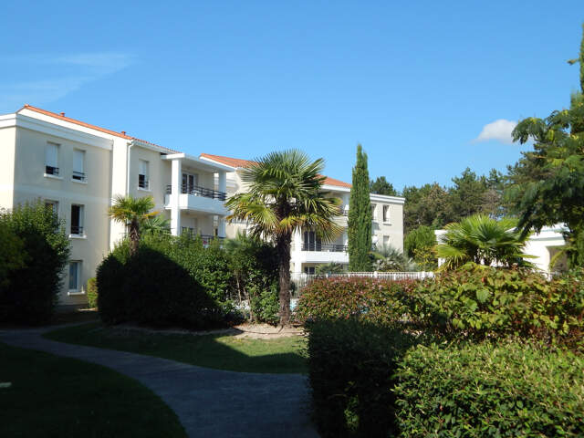 ROYAN/VAUX SUR MER - APPT  T2BIS avec balcon - piscine - AU — photo du bien