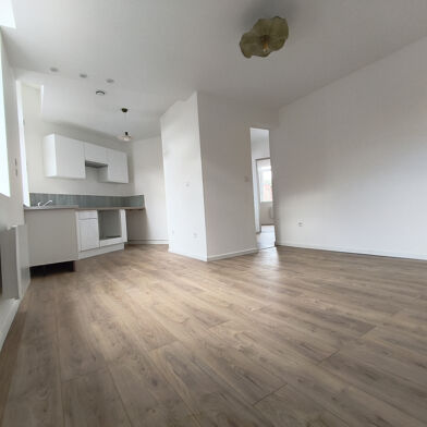 Appartement 4 pièces 840 €