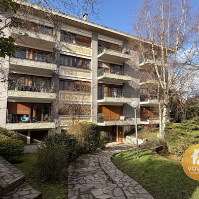 Appartement 4 pièces 240000 €