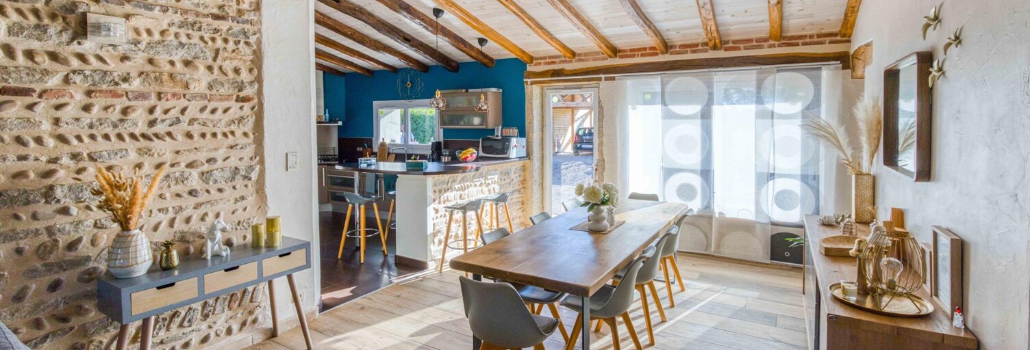 Maison 8 Pièces 212 m² à vendre à Attignat (01340)