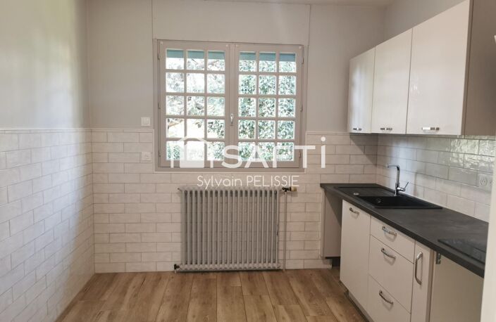 .Posez vos valises : Maison familiale baignée de lumière, rénovation totale et confort moderne à deux pas de tout." — photo 5