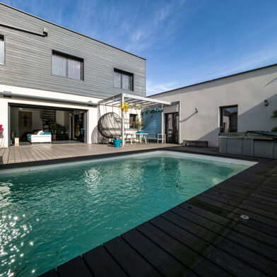 Maison 7 pièces 649000 €