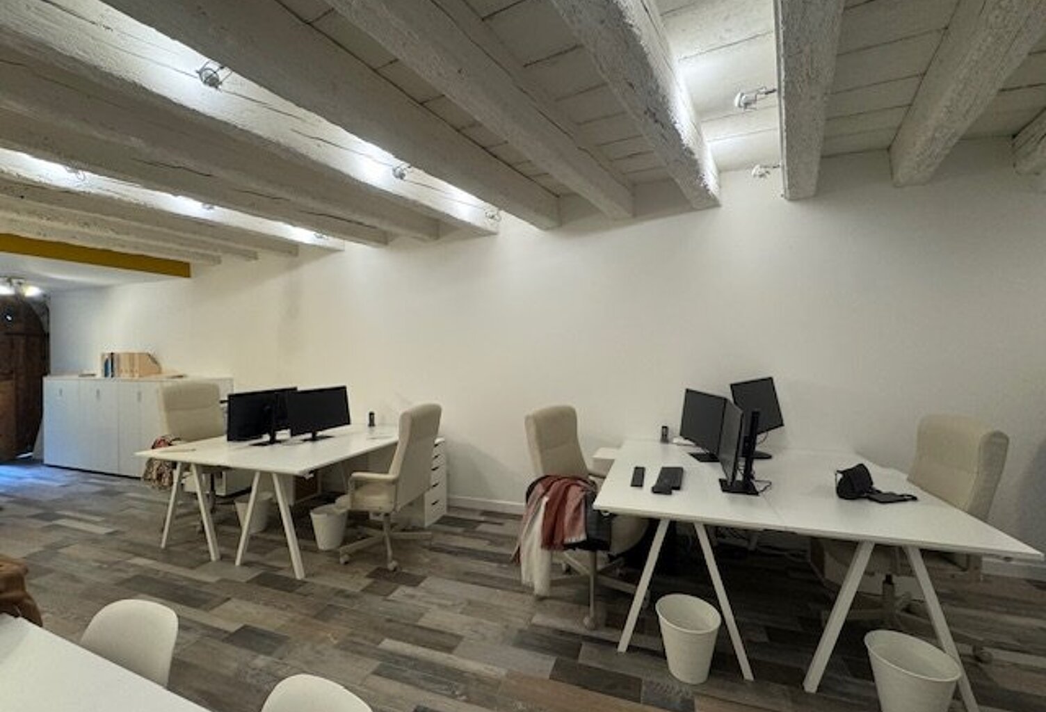 Bureau — photo 1