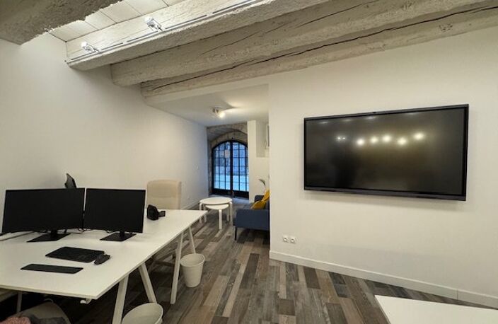 Bureau — photo 2