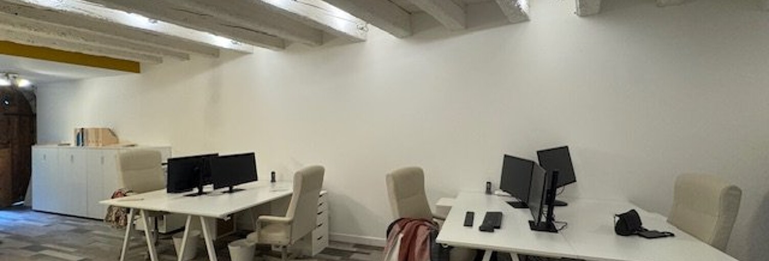 Bureau  53 m² à louer à Chambéry (73000)