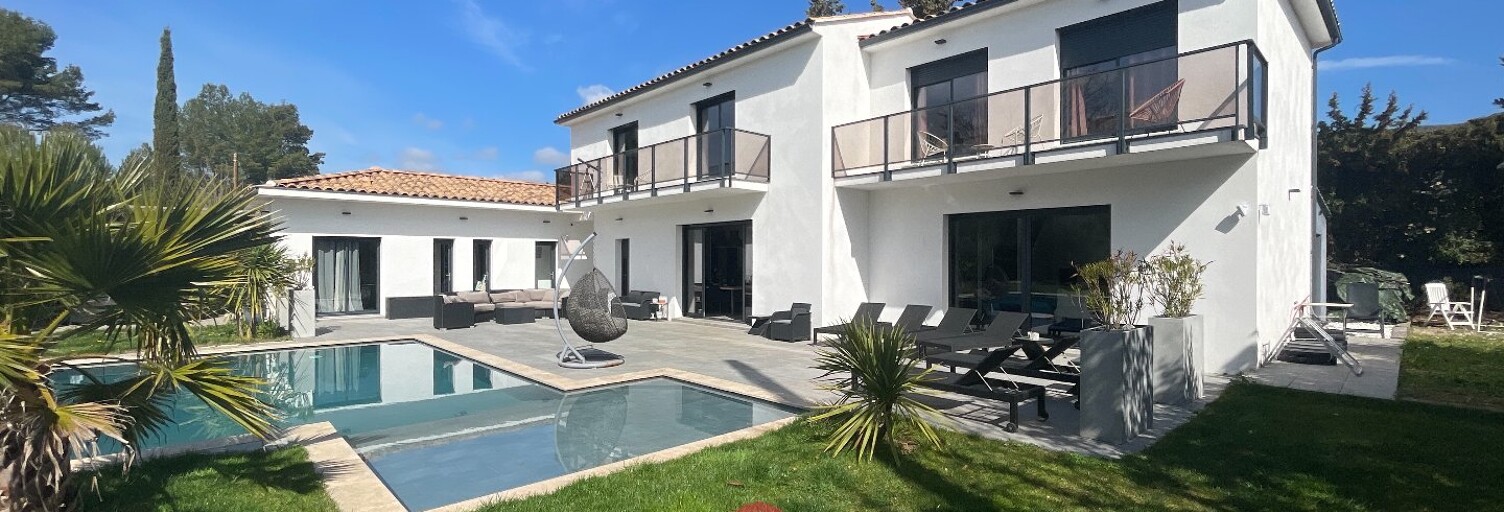 Maison 8 Pièces 318 m² à vendre à Le Beausset (83330)