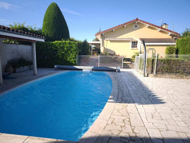 VEAUCHE, Villa 5P+C 169 m2 — photo du bien