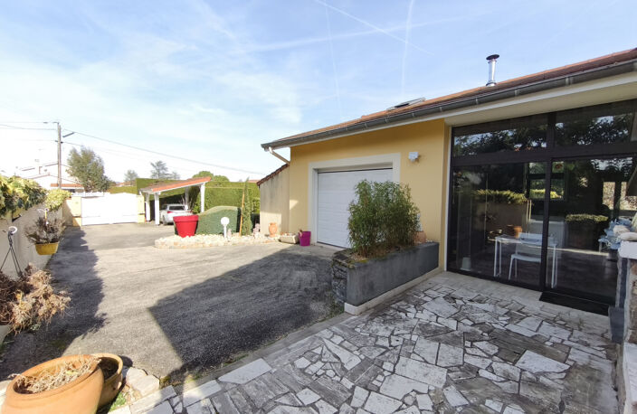 VEAUCHE, Villa 5P+C 169 m2 — photo 3