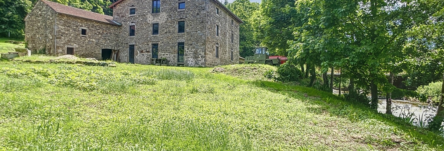 Maison 4 Pièces 487 m² à vendre à Bourg-Argental (42220)