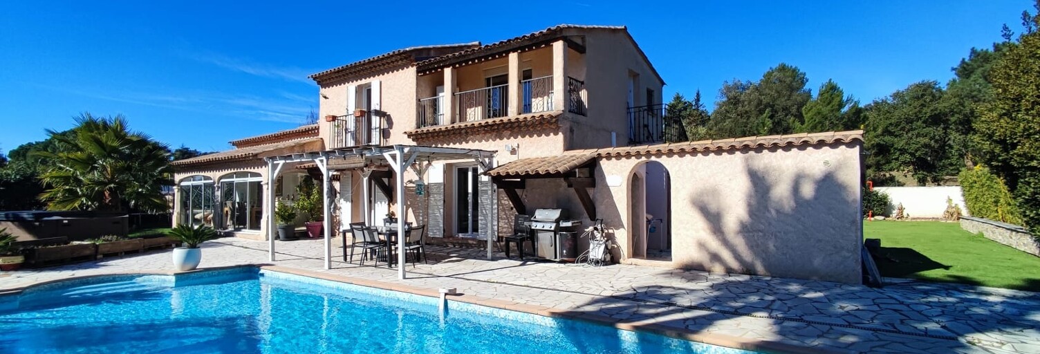 Maison 8 Pièces 187 m² à vendre à Roquebrune-sur-Argens (83520)