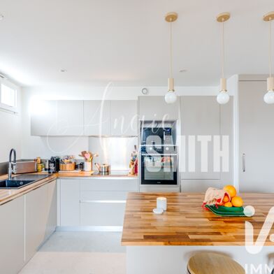 Appartement 4 pièces 399900 €