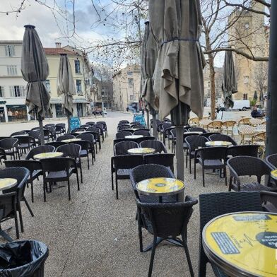 Commerce  415000 €