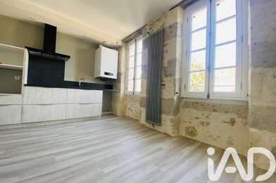 Immeuble  248600 €