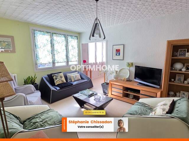PROCHE CARMES BEL APPARTEMENT RENOVE AU 4 EME ETAGE SANS ASCENSEUR AVEC GARAGE ET CAVE — photo du bien