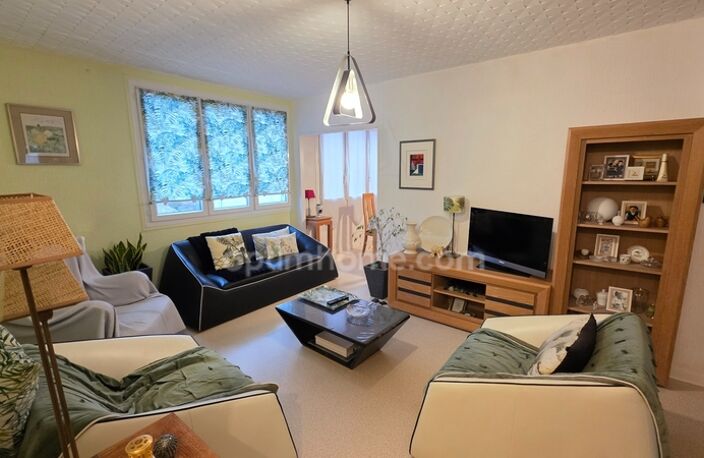 PROCHE CARMES BEL APPARTEMENT RENOVE AU 4 EME ETAGE SANS ASCENSEUR AVEC GARAGE ET CAVE — photo 3