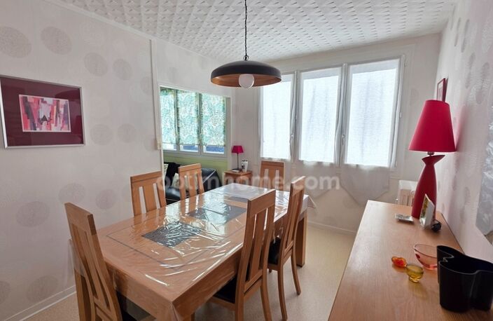 PROCHE CARMES BEL APPARTEMENT RENOVE AU 4 EME ETAGE SANS ASCENSEUR AVEC GARAGE ET CAVE — photo 4
