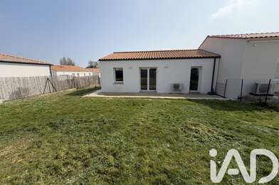 Maison 3 pièces 890 €