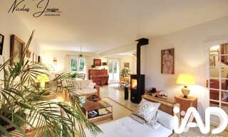 Maison 9 Pièces 157 m² à vendre à Échenevex (01170)