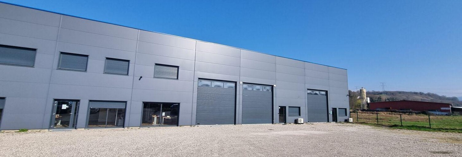 Commerce  250 m² à louer à Vourey (38210)