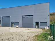 Location Local d'activités 250 m&sup2; — photo 2