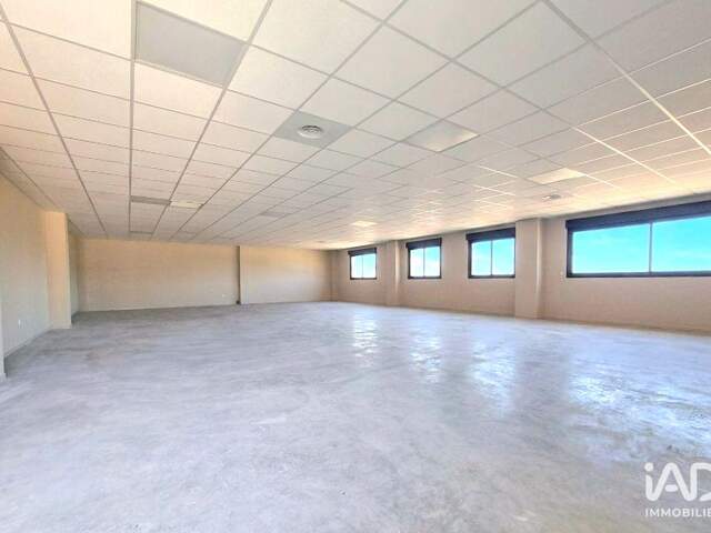 Location Bureaux 150 m&sup2; — photo du bien
