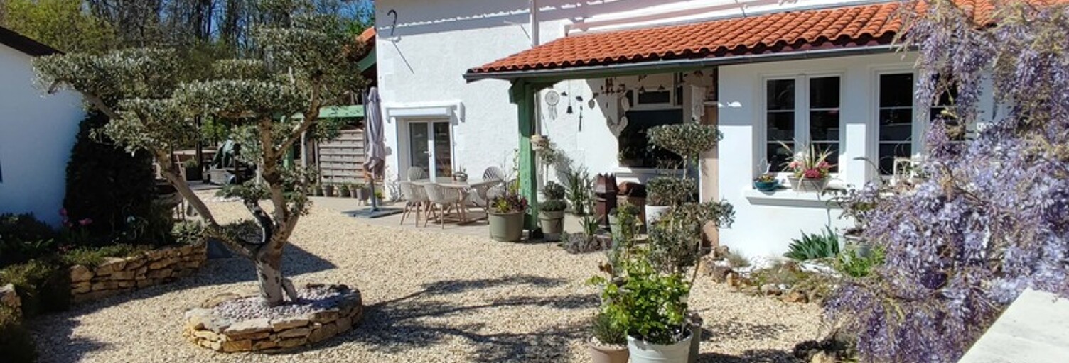 Maison 6 Pièces 179 m² à vendre à Nieuil (16270)